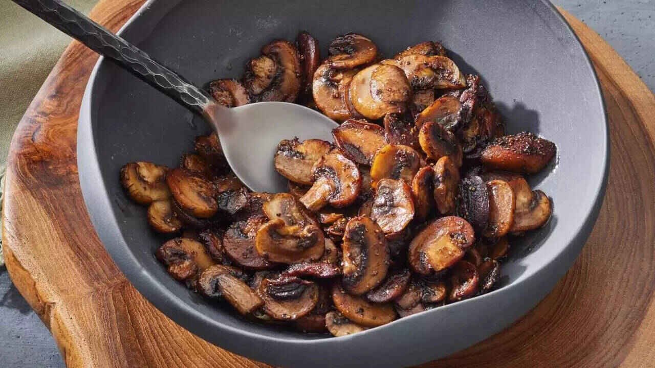 Ancient Tribal Cooking in Goa Uses Human Body Heat to Prepare Rare Mushroom Dish