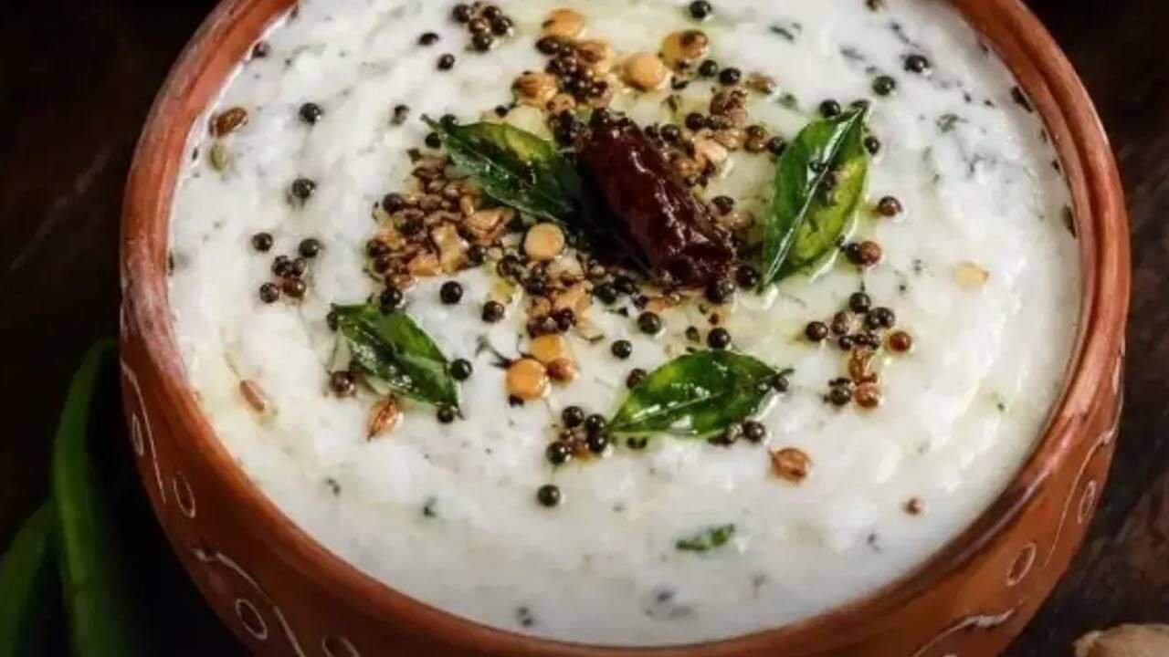 Cool Coconut Yogurt Pachadi: A Traditional Summer Side Dish That Cools the Body Naturally