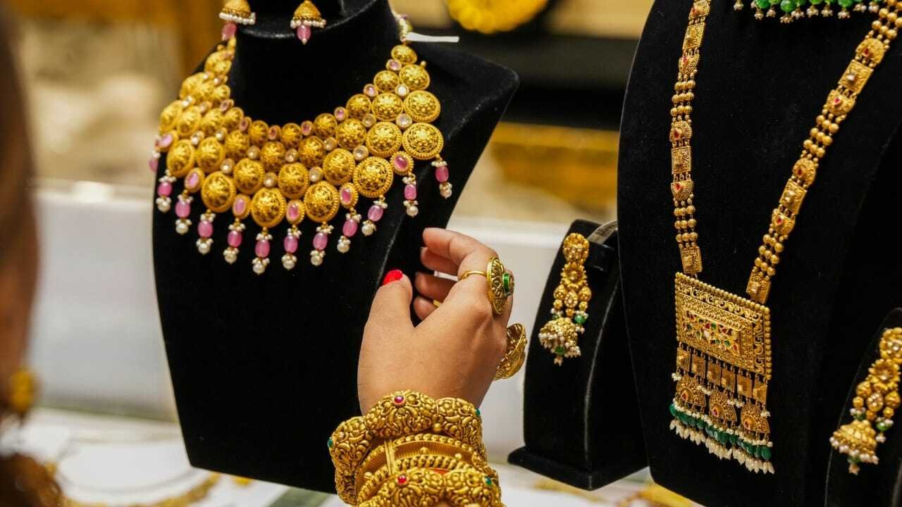 Gold and Silver Prices Fall Again Across Major Indian Cities