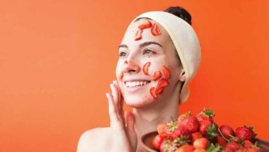 Strawberry Face Pack Becomes Popular Summer Remedy for Dull Skin