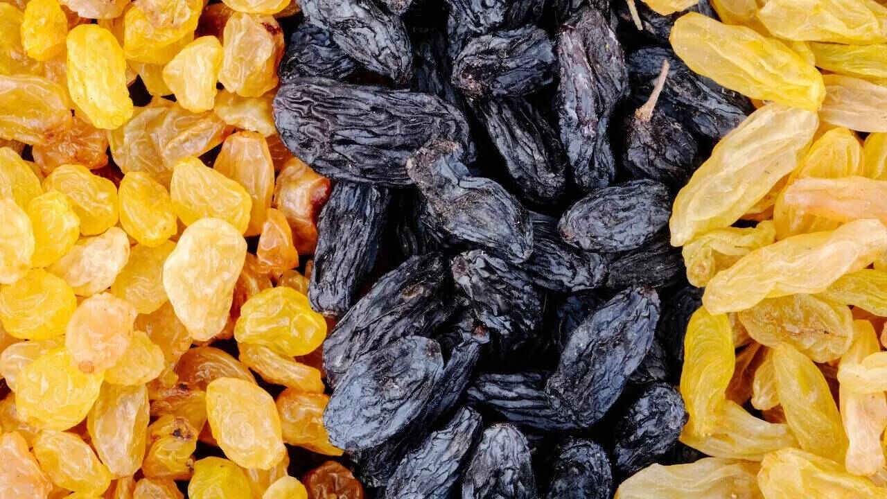 Why Soaked Raisins in Milk Are Becoming a Popular Morning Health Habit