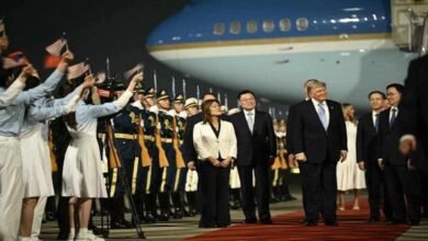 Xi Jinping and Donald Trump during an important summit meeting in Beijing focused on trade relations, Taiwan tensions, and international diplomatic challenges.