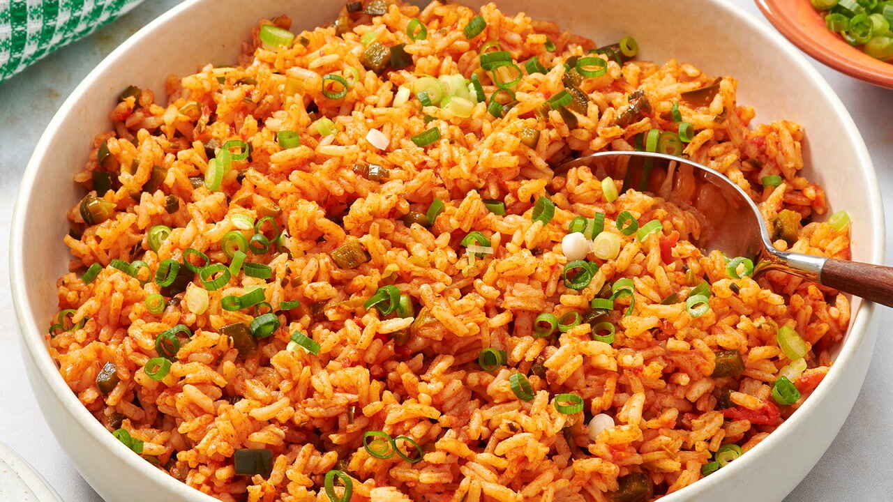 A Simple Homemade Spicy Mix That Can Make You Eat Extra Rice Every Time