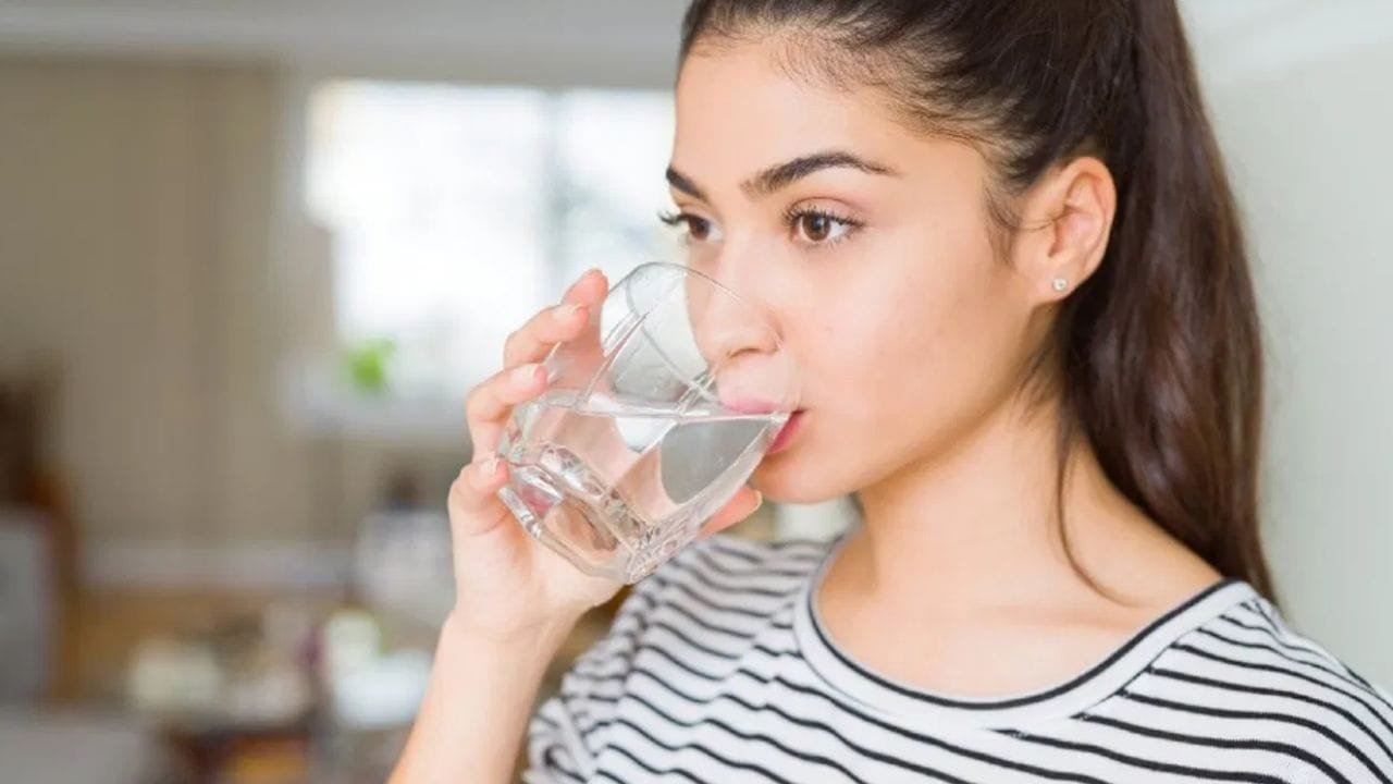 Morning Water Benefits What Happens When You Drink Water on an Empty Stomach