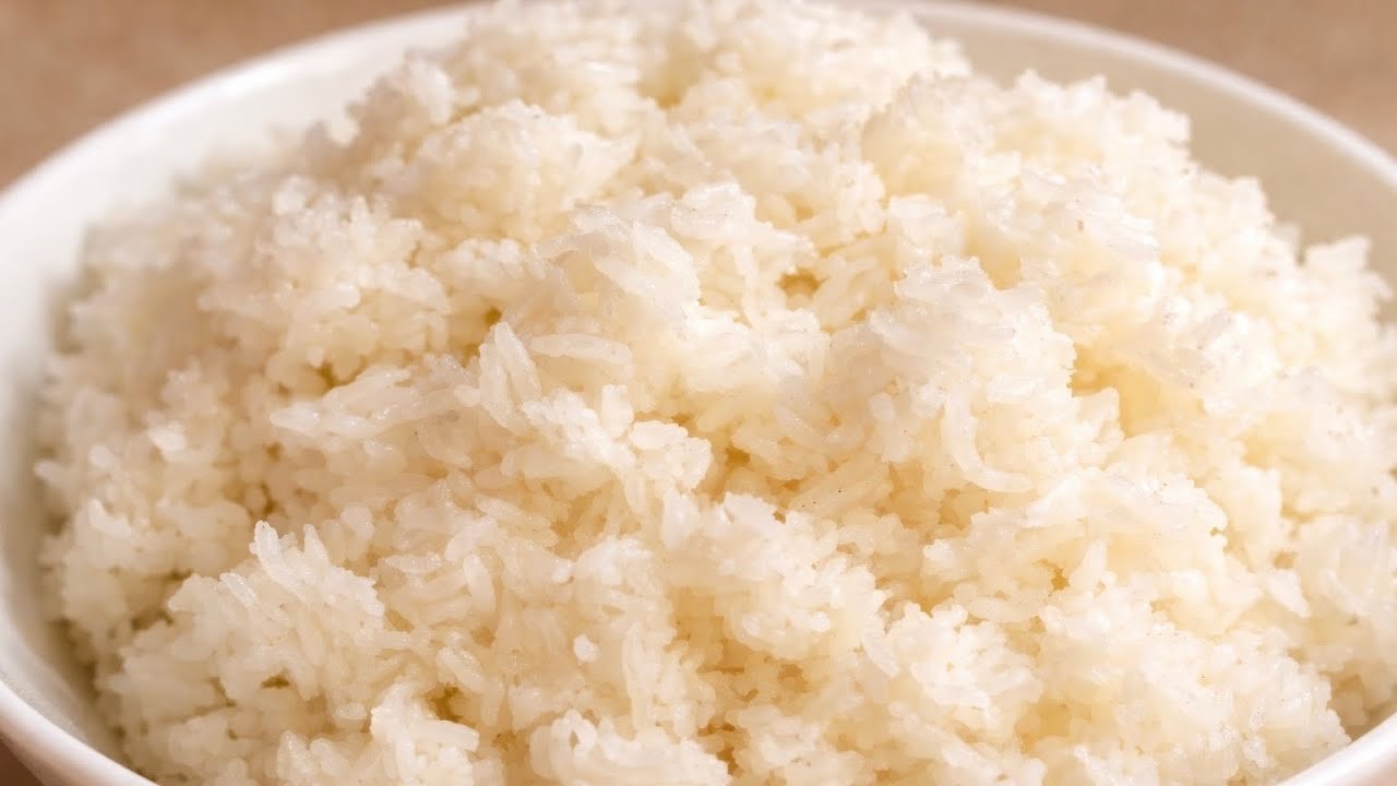 Pressure Cooker Rice Secrets: Perfect Water Ratio and Whistle Timing for Soft, Fluffy Rice