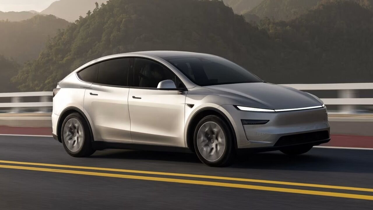 Tesla Model Y L Deliveries Begin in India as Premium Electric SUV Expands Market Reach