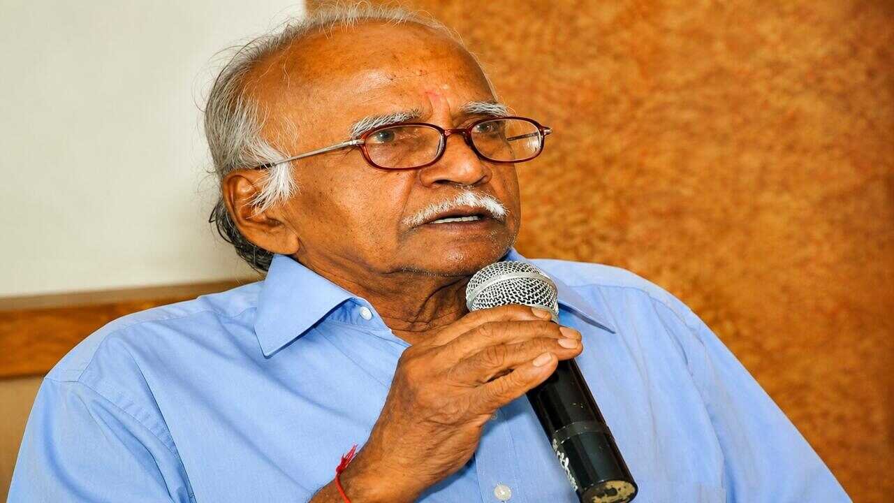 P Narayana Kurup Passes Away: Padma Shri P Narayana Kurup Passes Away Leaving Malayalam Literature in Mourning