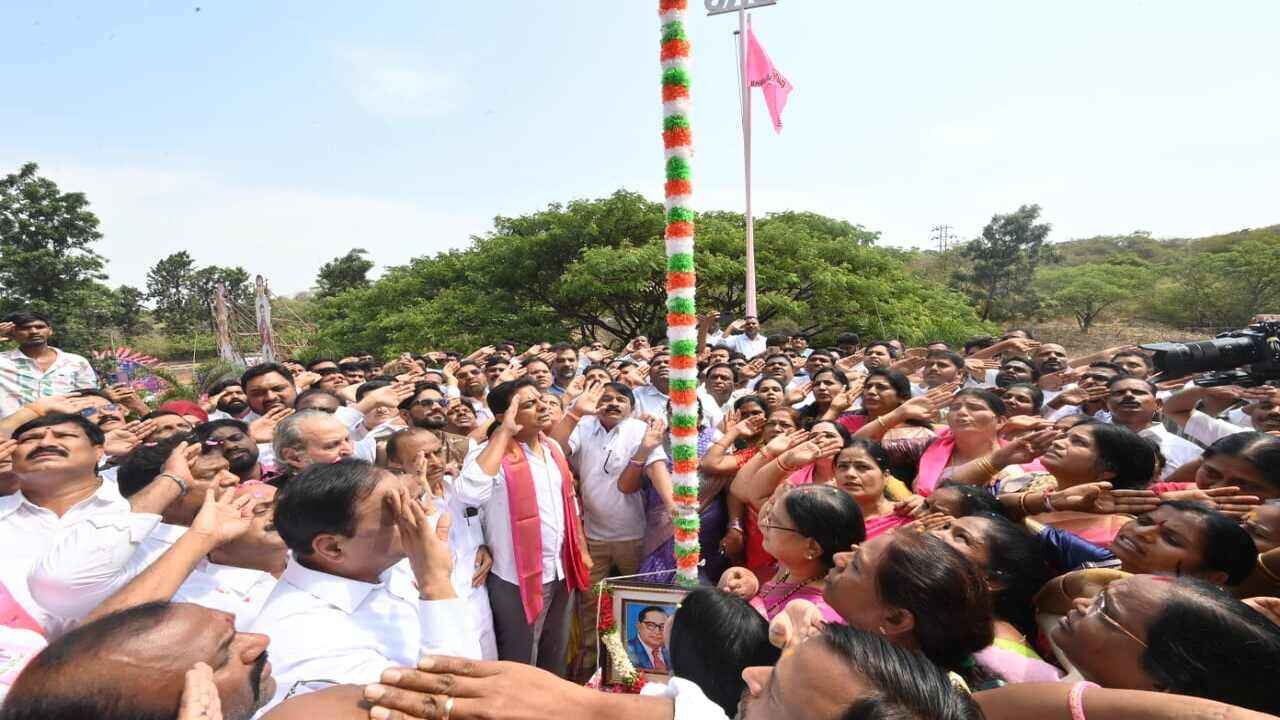 KTR Honours Artists at Telangana Formation Day Celebrations in Telangana Bhavan