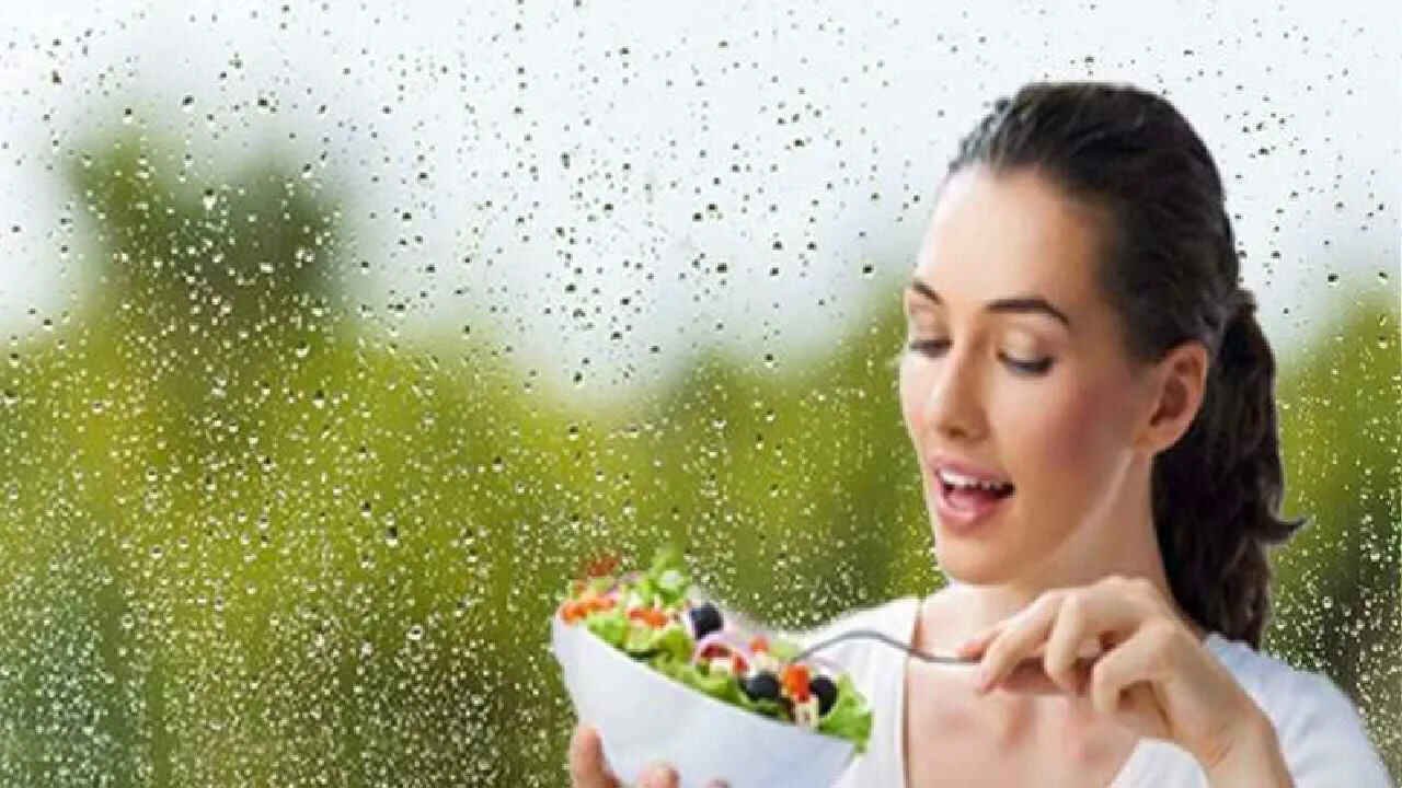 Monsoon Diet Tips: Super Foods That Help Boost Immunity During Rainy Season