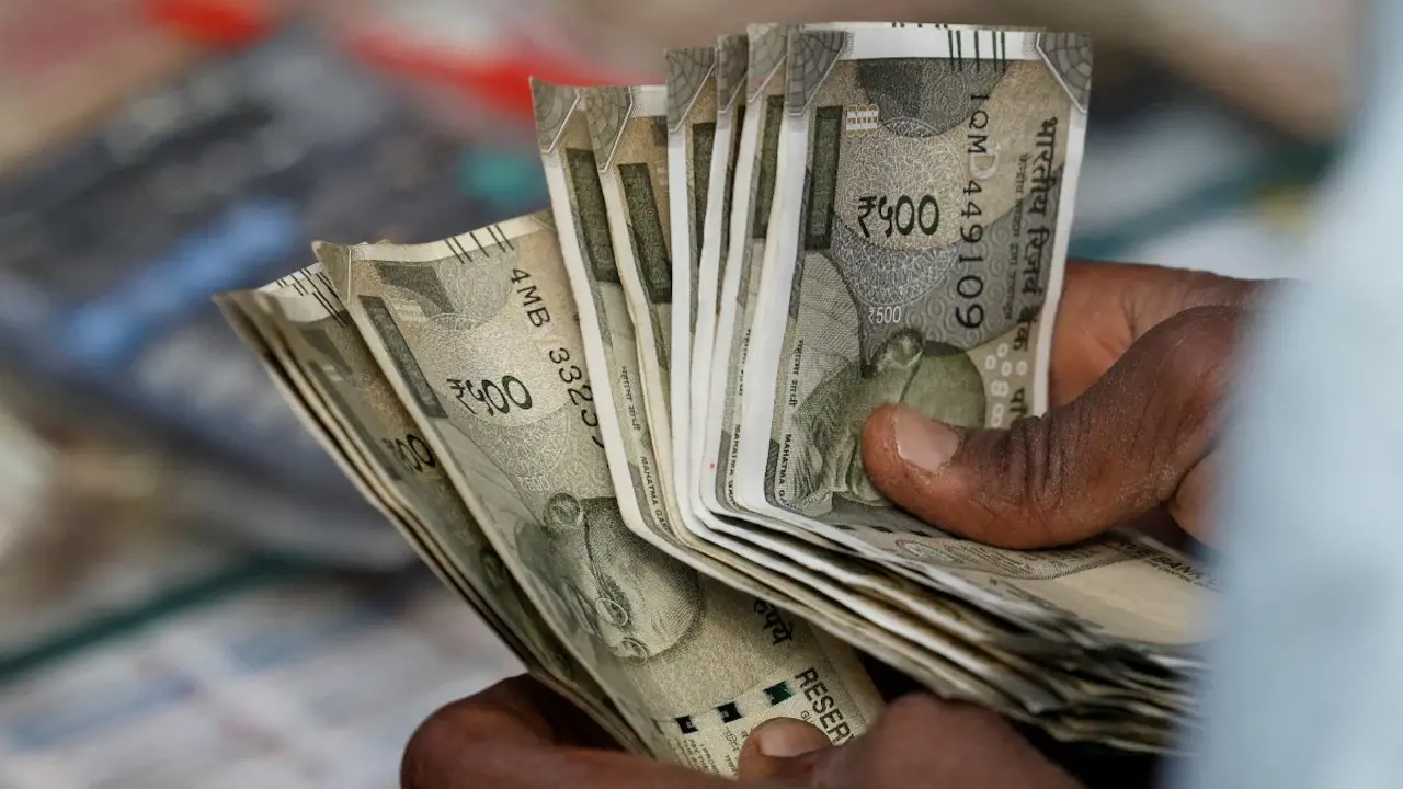 RBI Plans Pilot Project for Plastic Currency Notes to Improve Durability