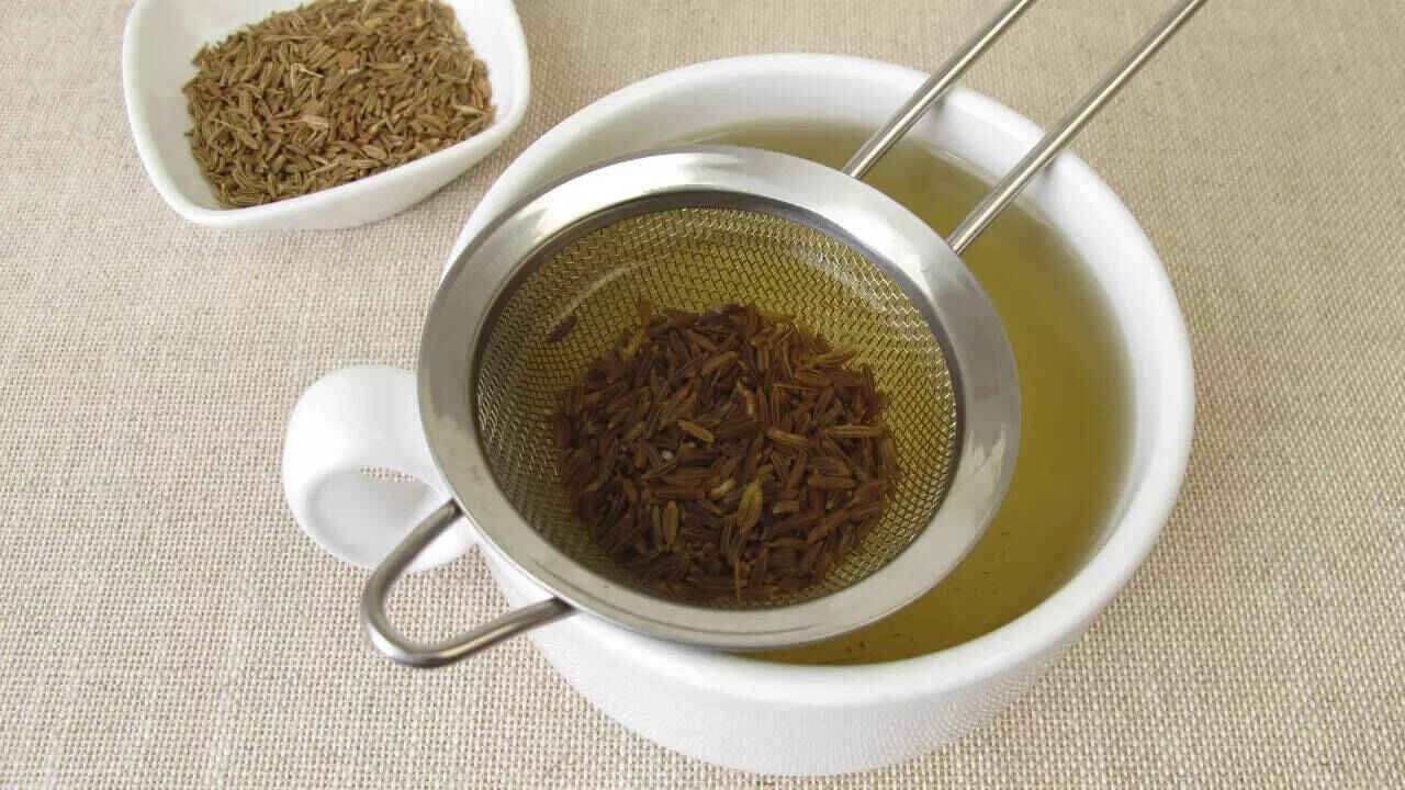 Smart Ways To Check If Your Cumin Seeds Are Pure At Home