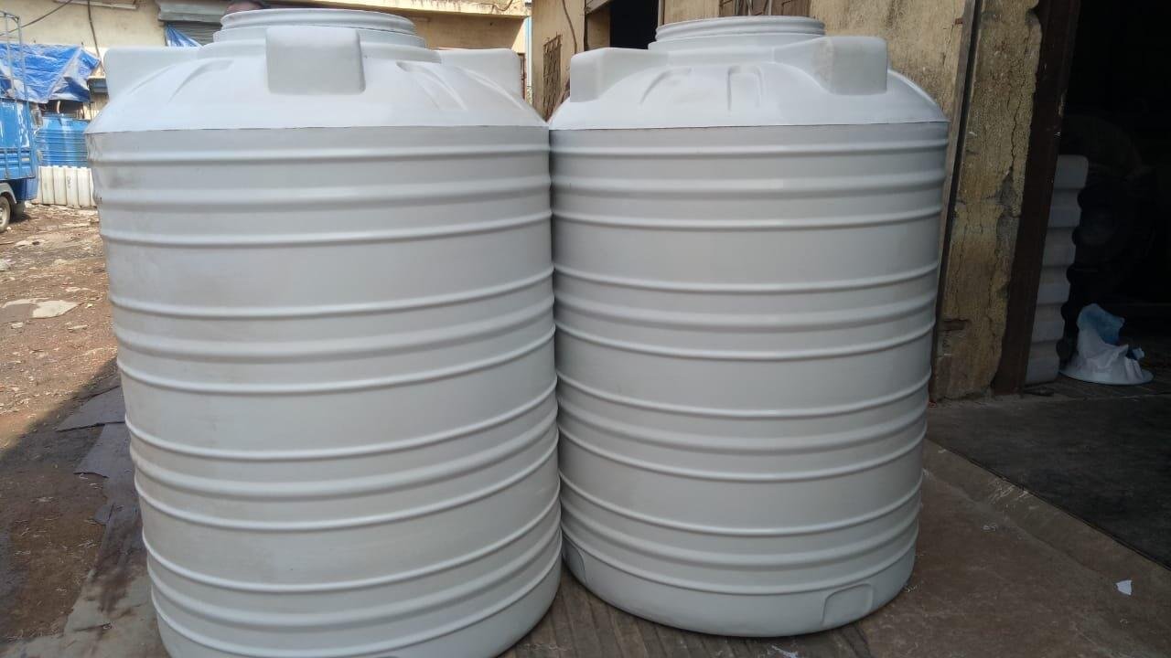 The Best Water Tank Color Depends on These Important Factors