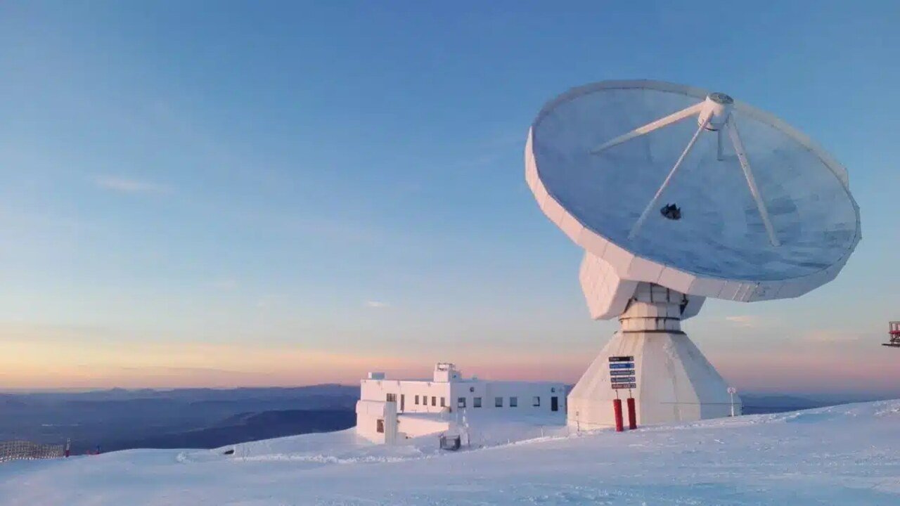 Astronomers Discover Rare Sugar Molecule in Deep Space, Offering New Clues About the Origins of Life