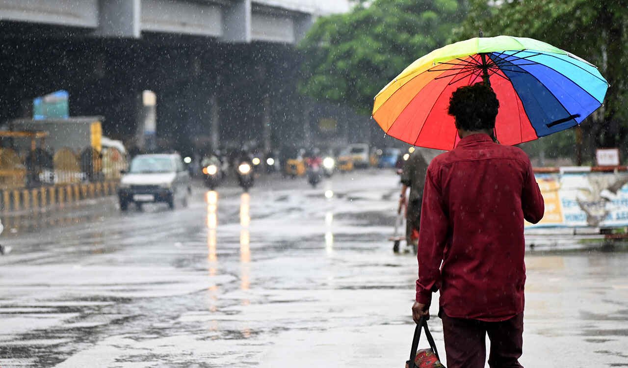 IMD Forecasts Light Rain and Cloudy Weather for Hyderabad