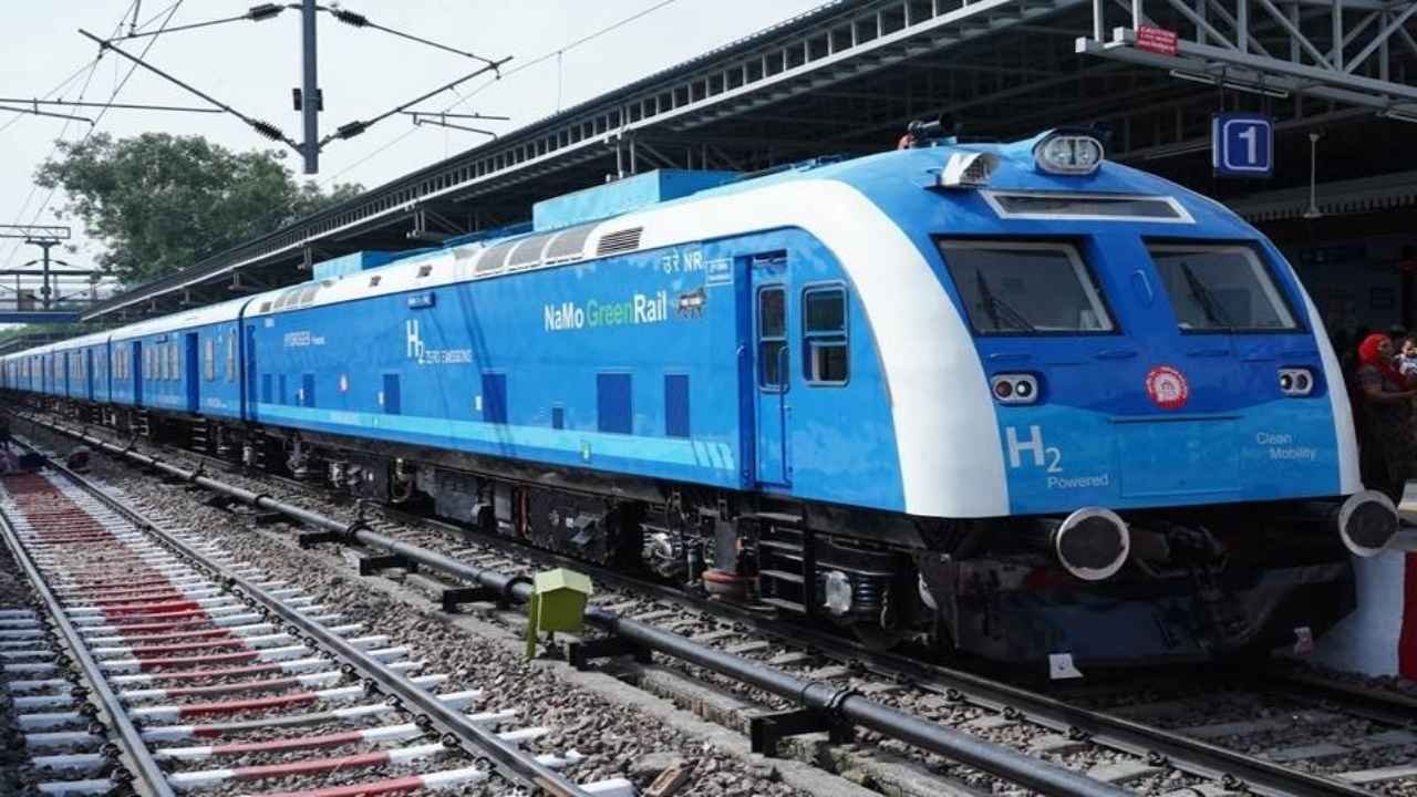 India Marks Major Railway Milestone With Successful Hydrogen Train Trial