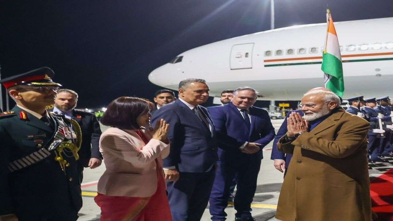 Prime Minister Modi Receives Grand Welcome During Historic New Zealand Visit