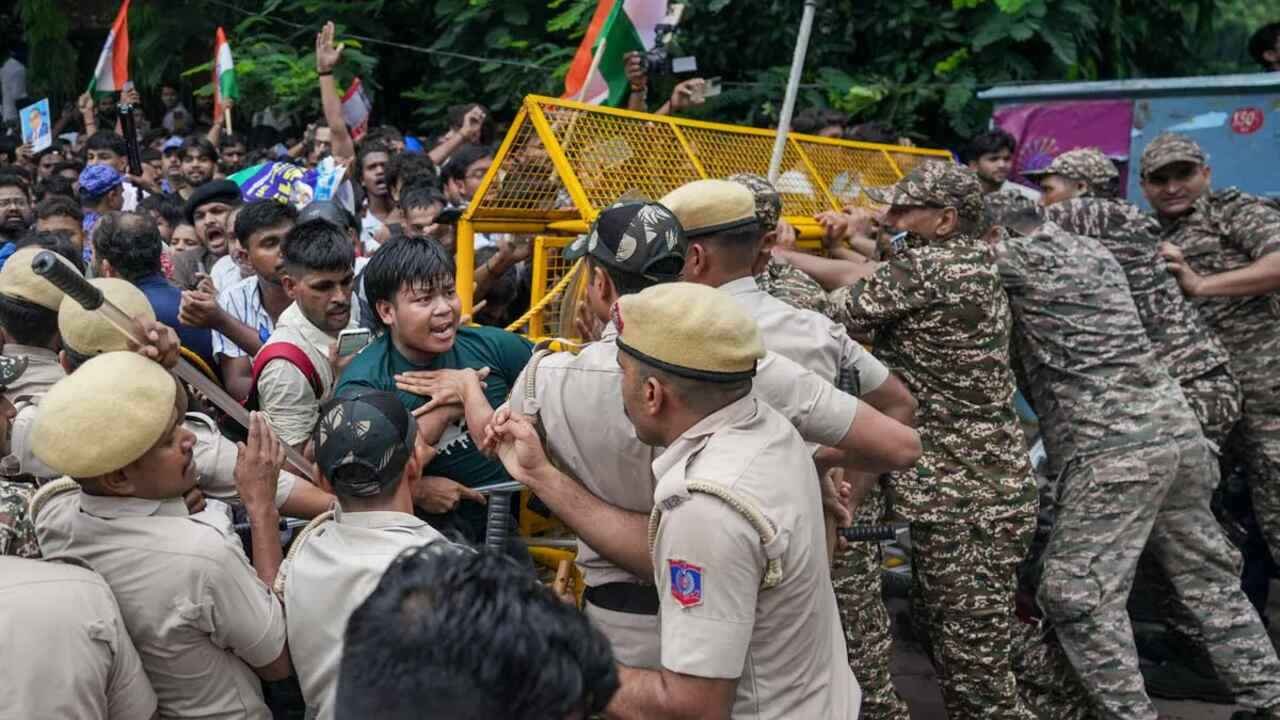 Supreme Court Questions Police Action Against Student Protesters During Parliament March