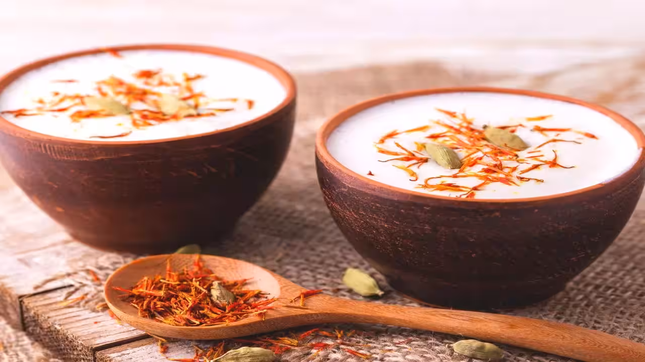 Eating Curd During Monsoon Know These Important Facts Before Adding It To Your Diet