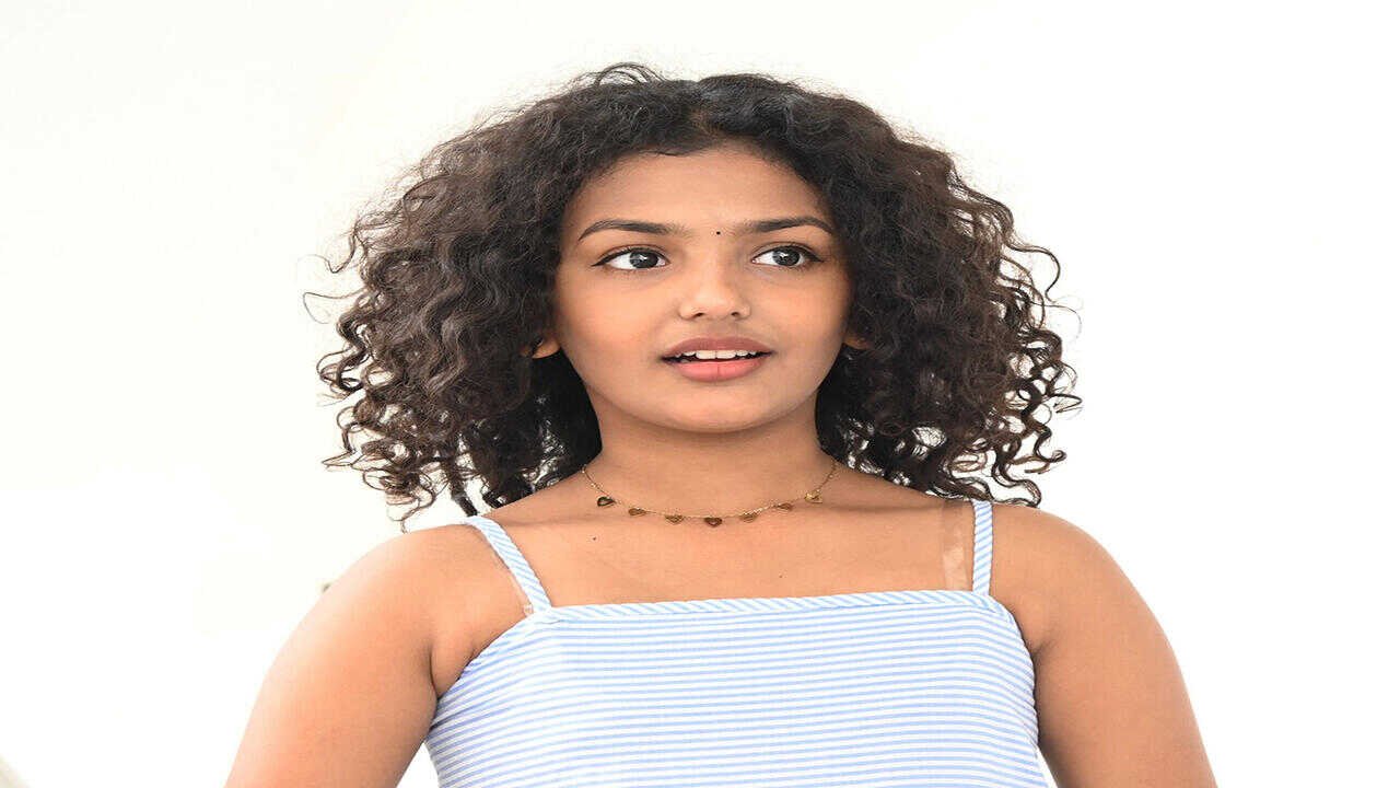 Baby Nakshatra Gets Heroine Offer: Baby Nakshatra Wins Praise as Mythri Movie Makers Offers Future Heroine Launch