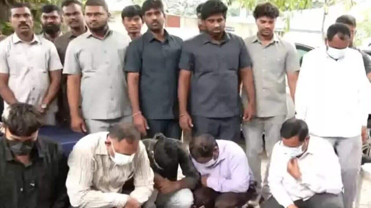 Hyderabad Fake Doctors Arrested: Hyderabad Police Arrest 12 Fake Doctors in Citywide Crackdown