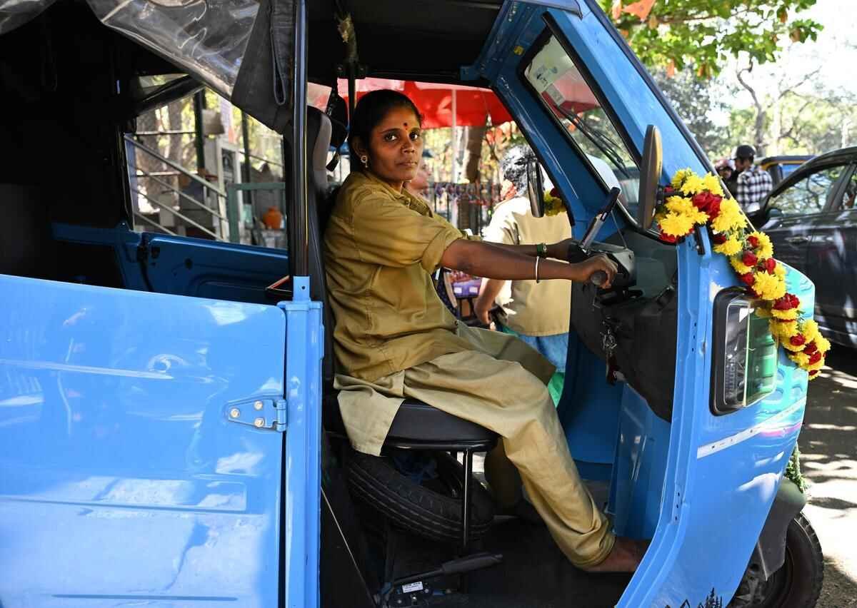 Government Introduces Low Interest Electric Vehicle Loans for Women Self Help Groups