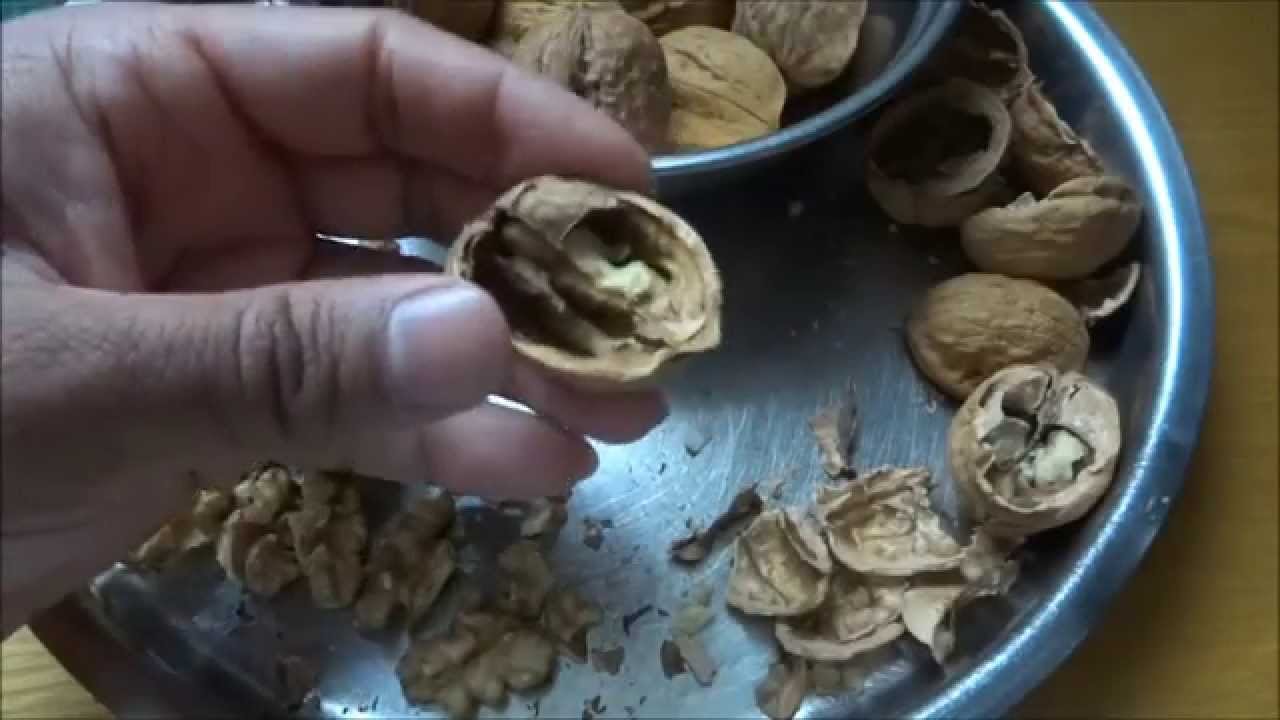 How to Choose Fresh Walnuts Without Cracking the Shell