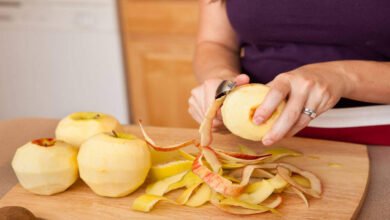 Is Eating an Apple Before Bed Good for Health