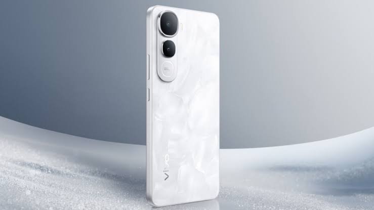 Vivo Y400 5G Gets Huge Discount With 6000mAh Battery And 50MP Camera
