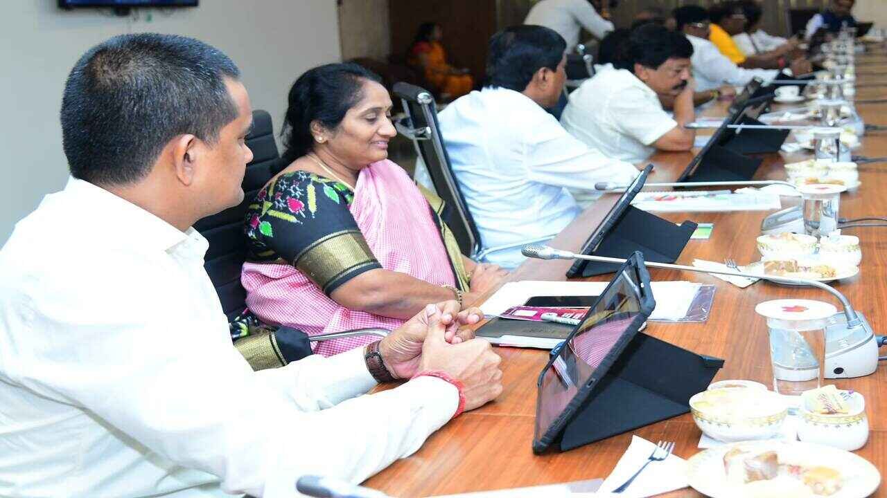 AP Plans Pension for Eligible Handloom Workers Above 50