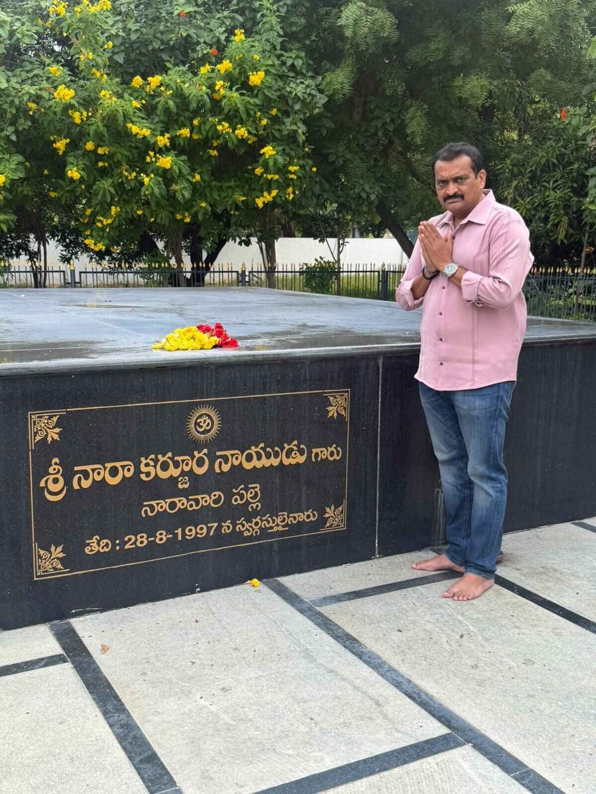 Bandla Ganesh Pays Tribute at Chandrababu’s Parents’ Memorial