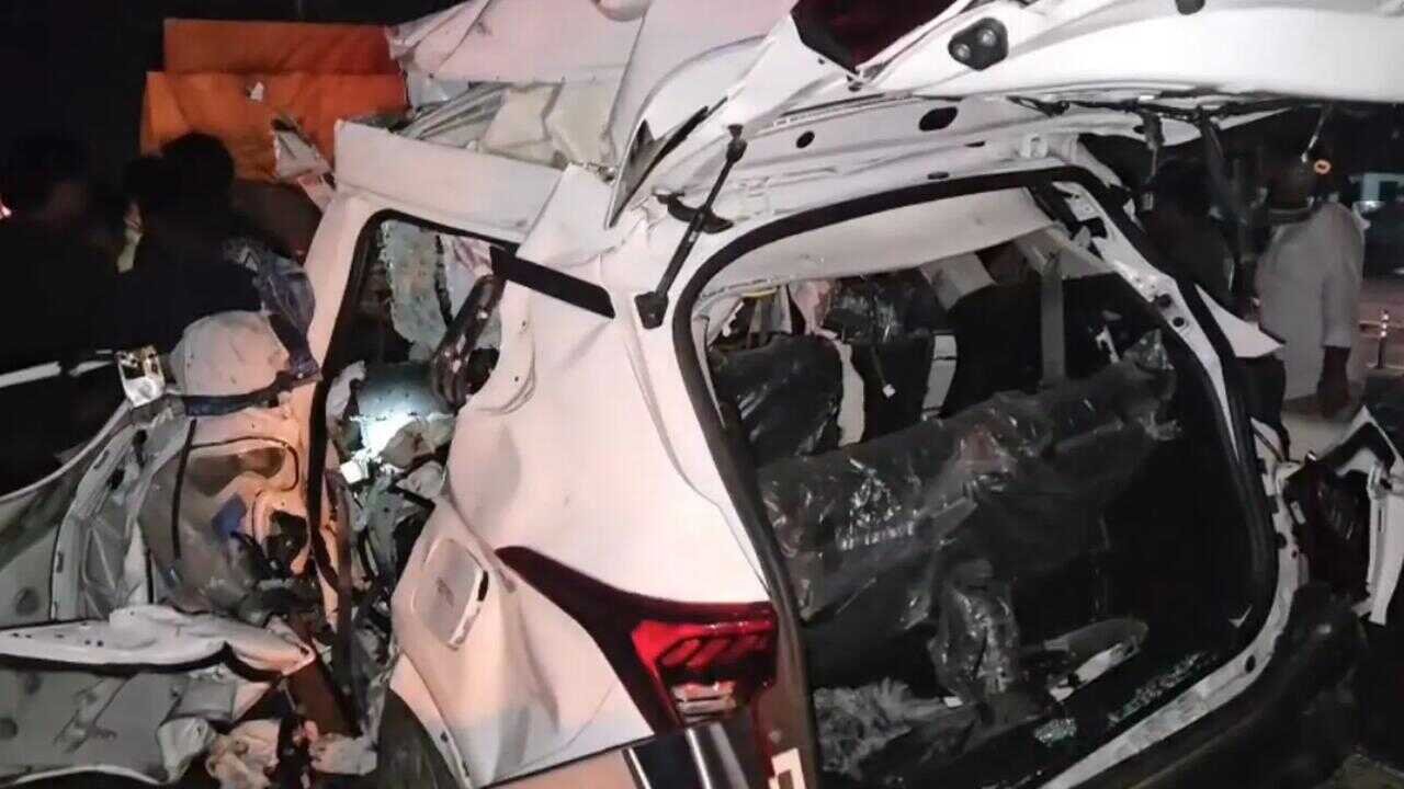 Kerala Road Accident: Eight Engineering Students Killed in Kerala Road Accident